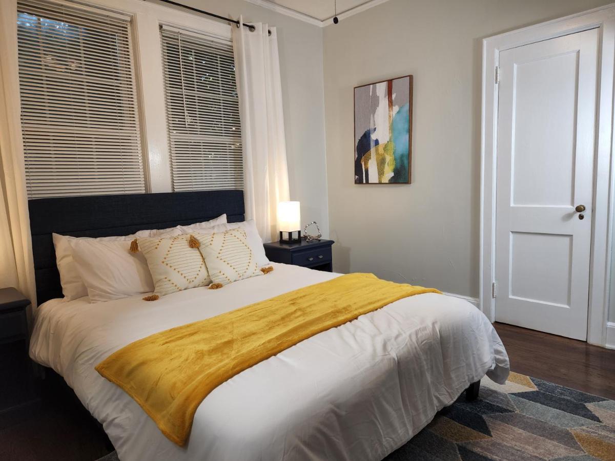Spacious Centrally Located 3 Bed 2 Bath - Sleeps 8 Montgomery Kültér fotó