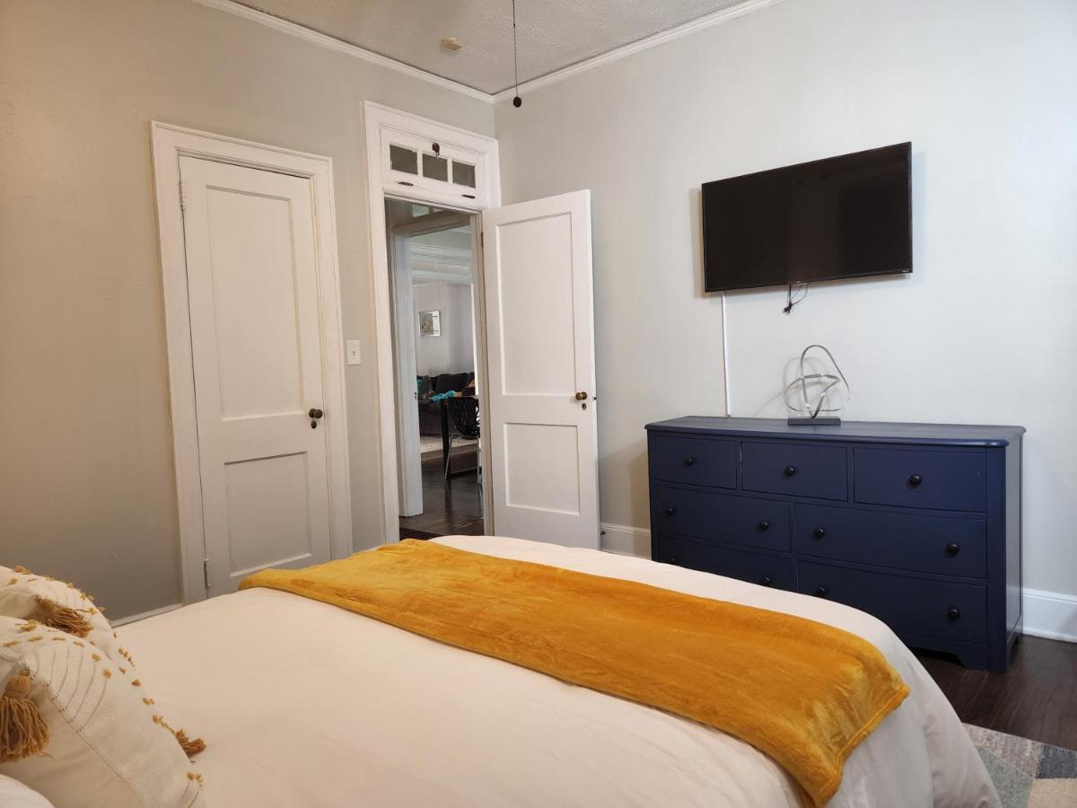 Spacious Centrally Located 3 Bed 2 Bath - Sleeps 8 Montgomery Kültér fotó