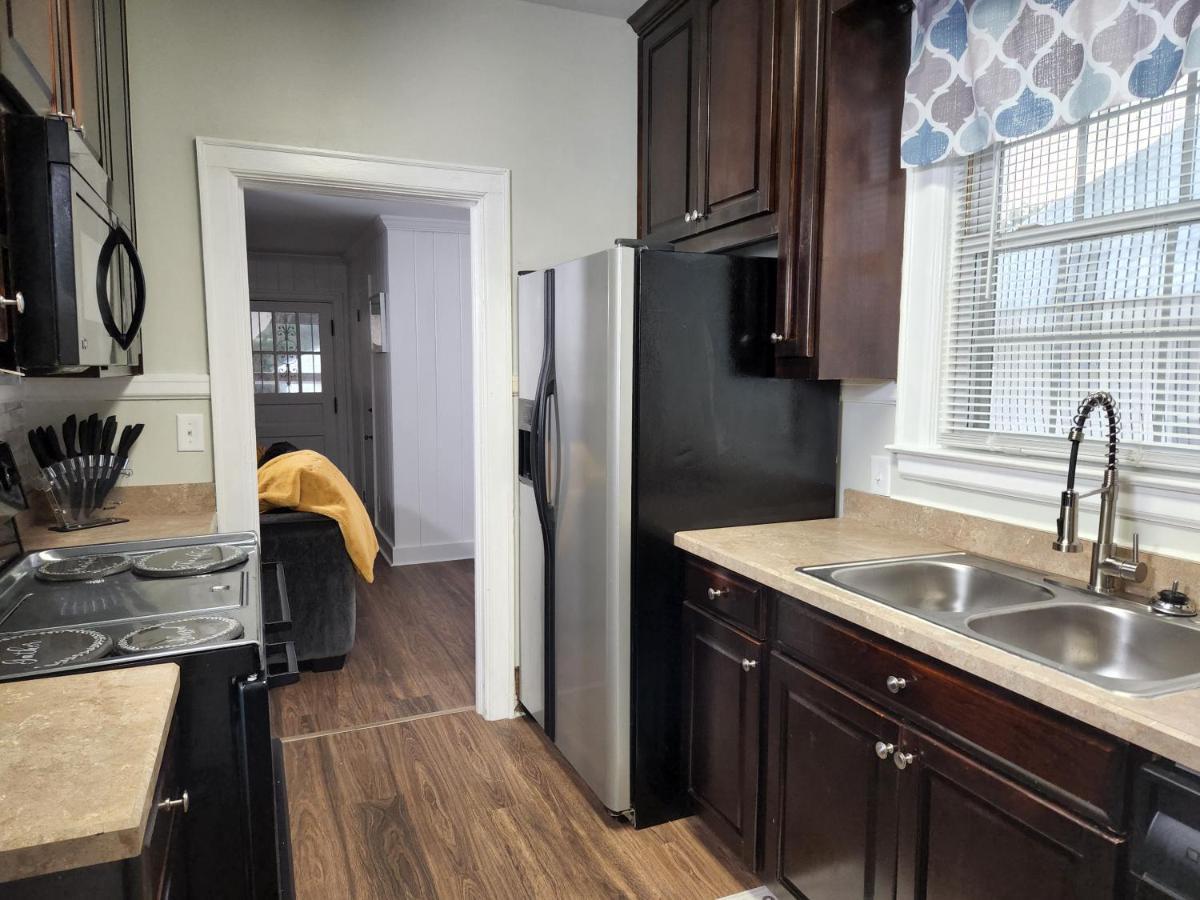 Spacious Centrally Located 3 Bed 2 Bath - Sleeps 8 Montgomery Kültér fotó