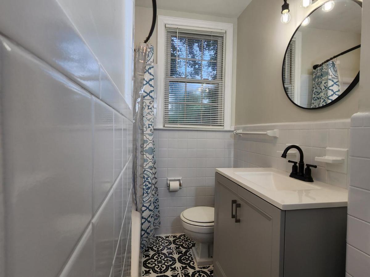 Spacious Centrally Located 3 Bed 2 Bath - Sleeps 8 Montgomery Kültér fotó